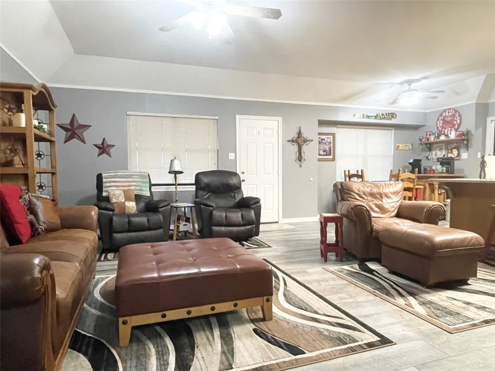634 Maplewood Drive Stephenville, TX 76401