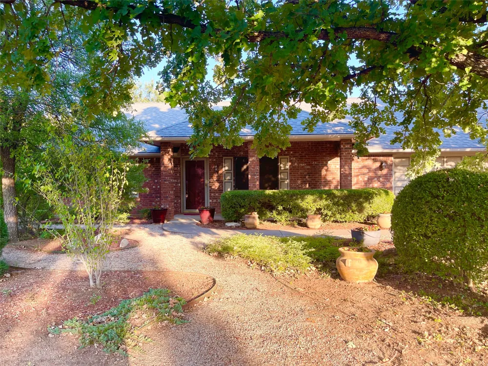634 Maplewood Drive Stephenville, TX 76401