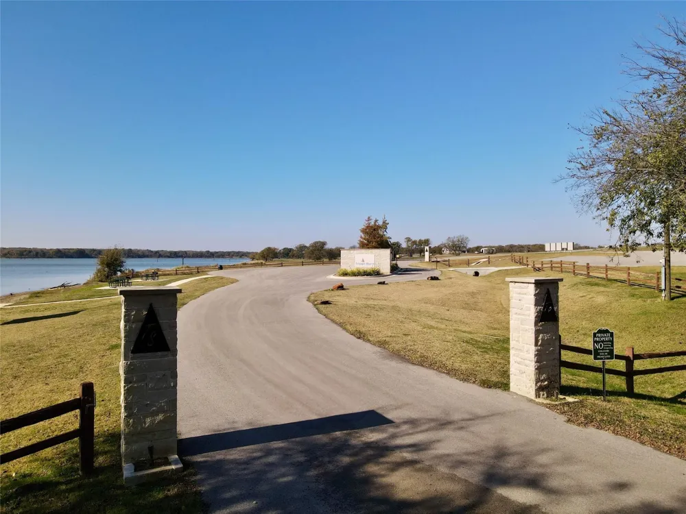 Triangle Shores Drive Corsicana, TX 75109