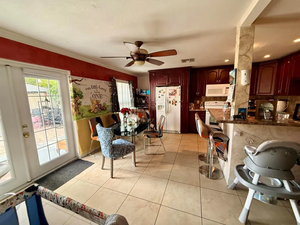 6238 SW 7th Street Margate, FL 33068