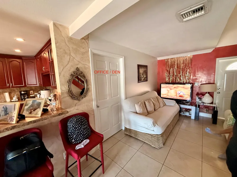 6238 SW 7th Street Margate, FL 33068