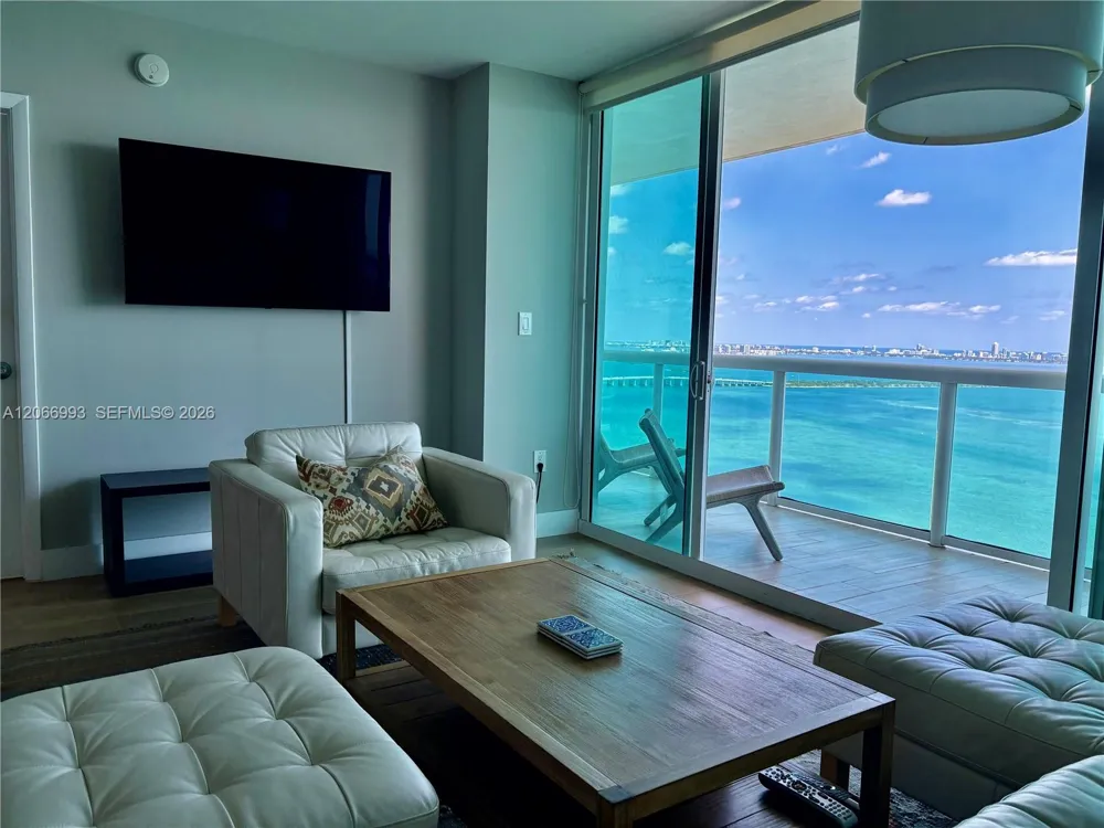 1800 Bayshore Dr #4209 Miami, FL 33132