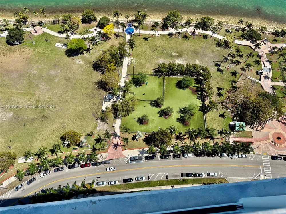 1800 Bayshore Dr #4209 Miami, FL 33132