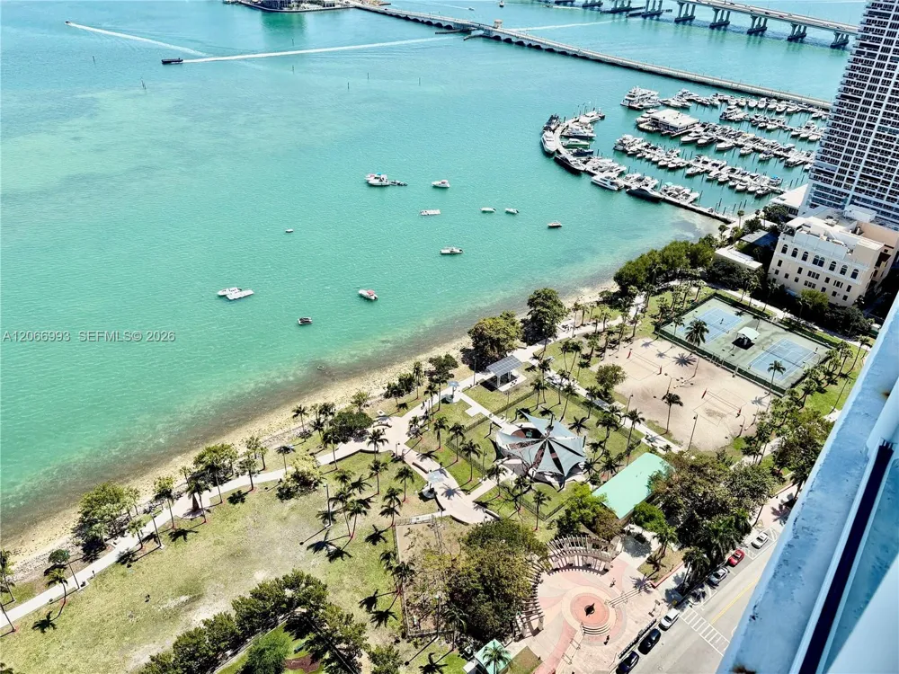1800 Bayshore Dr #4209 Miami, FL 33132