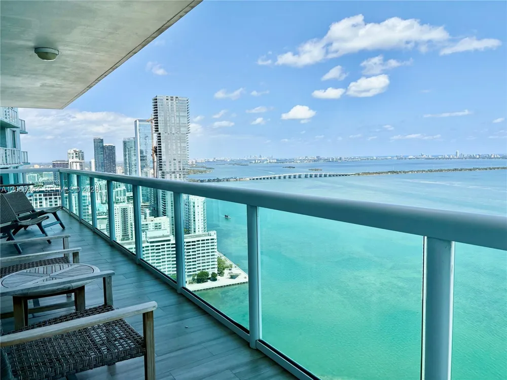 1800 Bayshore Dr #4209 Miami, FL 33132