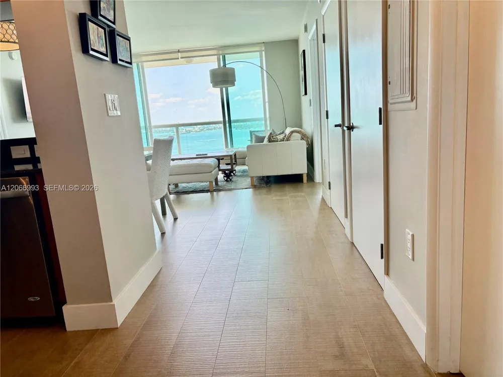 1800 Bayshore Dr #4209 Miami, FL 33132