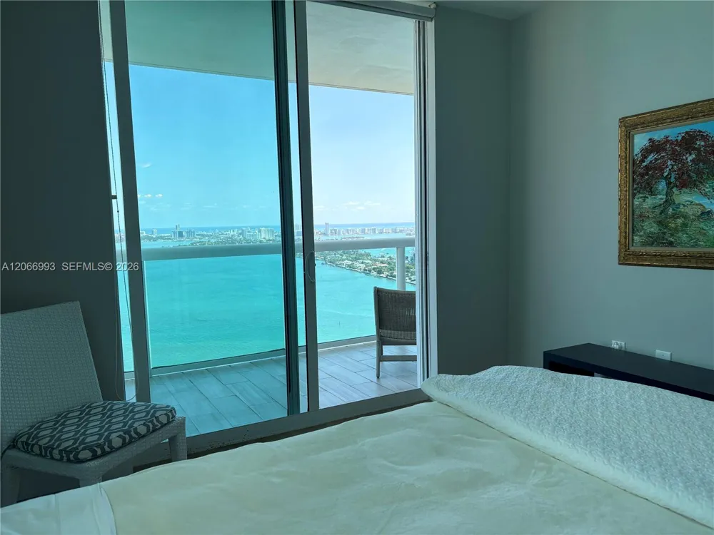 1800 Bayshore Dr #4209 Miami, FL 33132