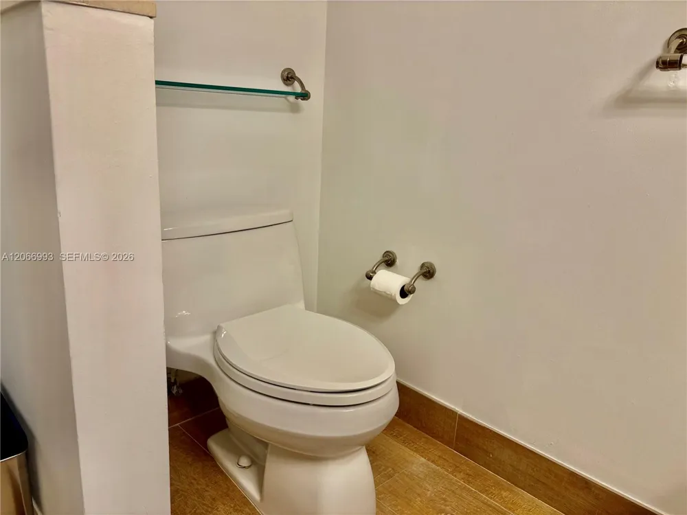 1800 Bayshore Dr #4209 Miami, FL 33132