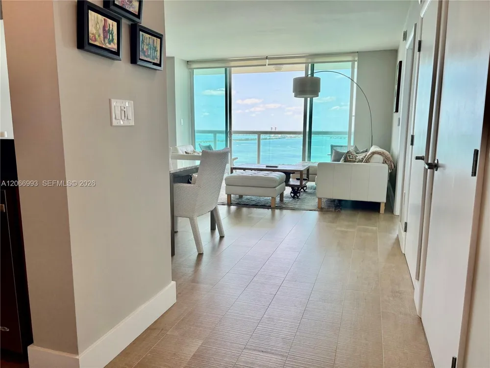 1800 Bayshore Dr #4209 Miami, FL 33132