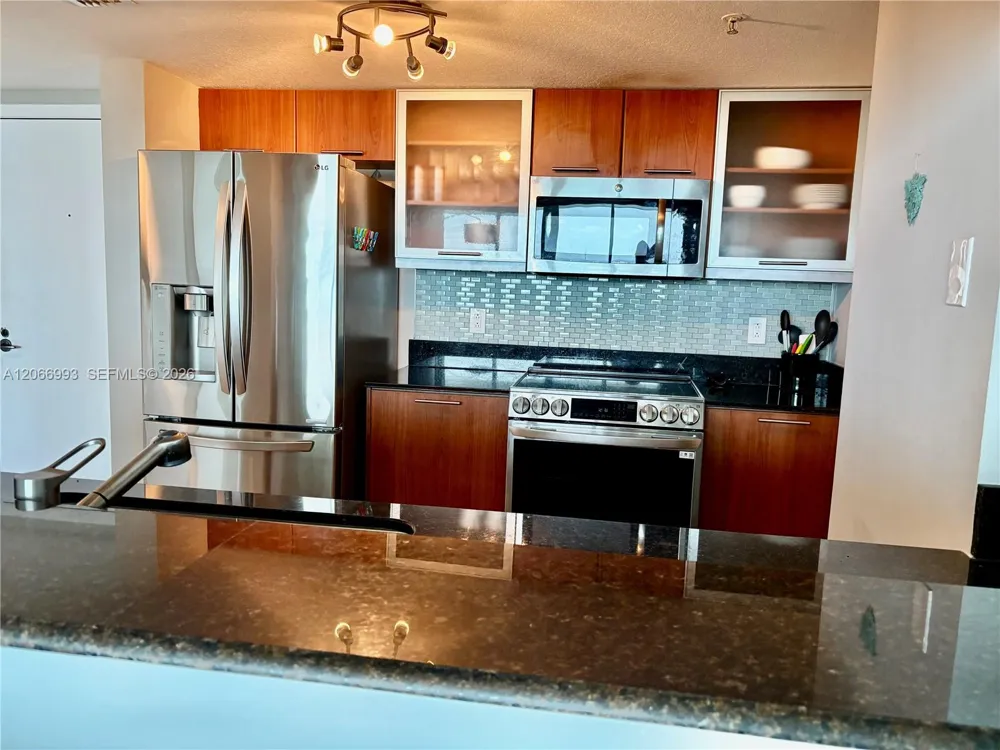 1800 Bayshore Dr #4209 Miami, FL 33132
