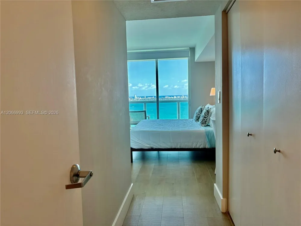 1800 Bayshore Dr #4209 Miami, FL 33132
