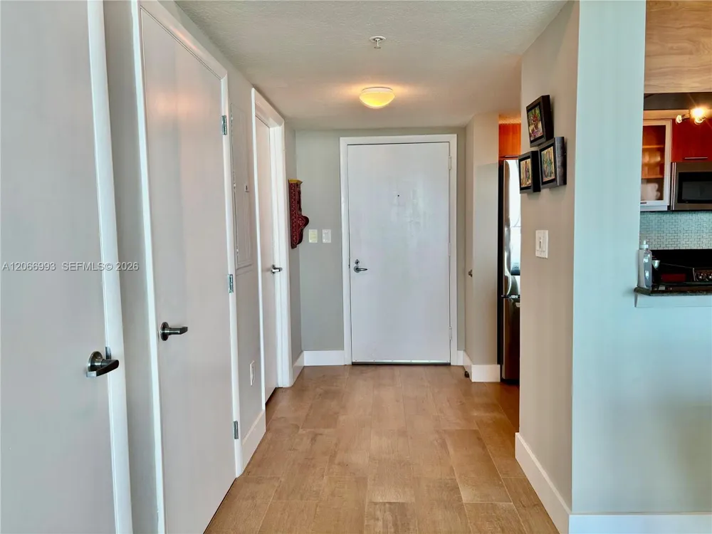 1800 Bayshore Dr #4209 Miami, FL 33132