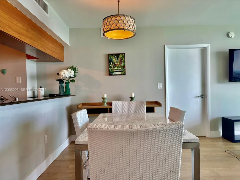 1800 Bayshore Dr #4209 Miami, FL 33132