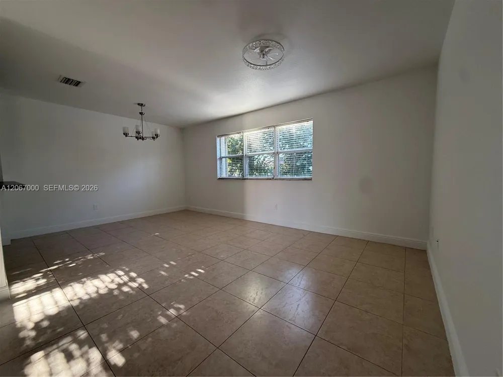 3360 NE 14th Dr #210-30 Homestead, FL 33033