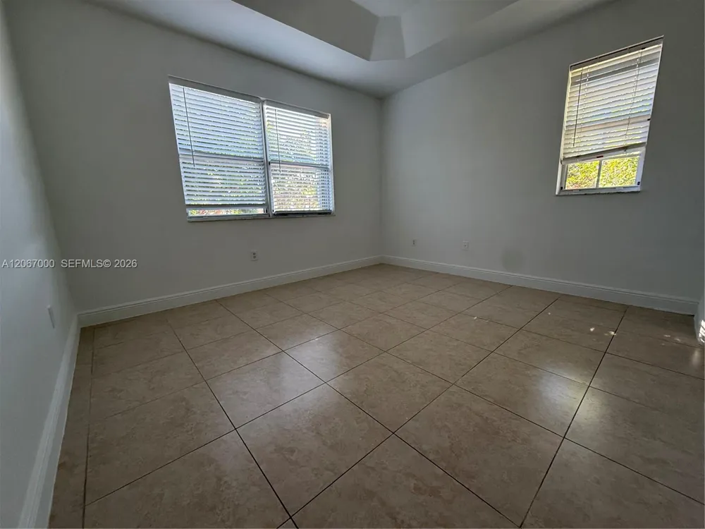 3360 NE 14th Dr #210-30 Homestead, FL 33033
