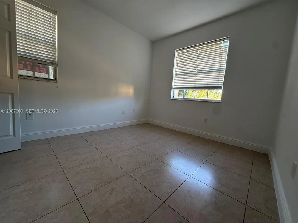 3360 NE 14th Dr #210-30 Homestead, FL 33033