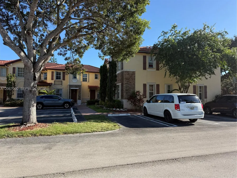 3360 NE 14th Dr #210-30 Homestead, FL 33033