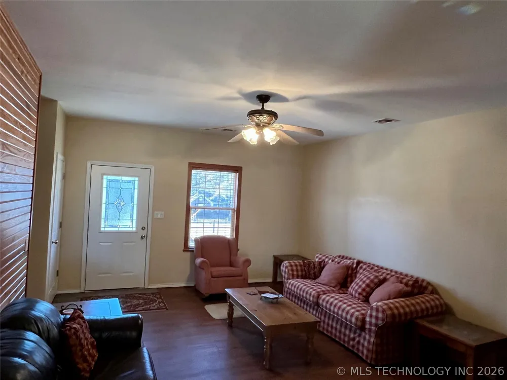 7022 Canadian Drive Kingston, OK 73439