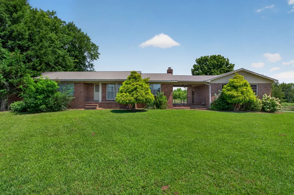 687 Dan Jones Rd McMinnville, TN 37110