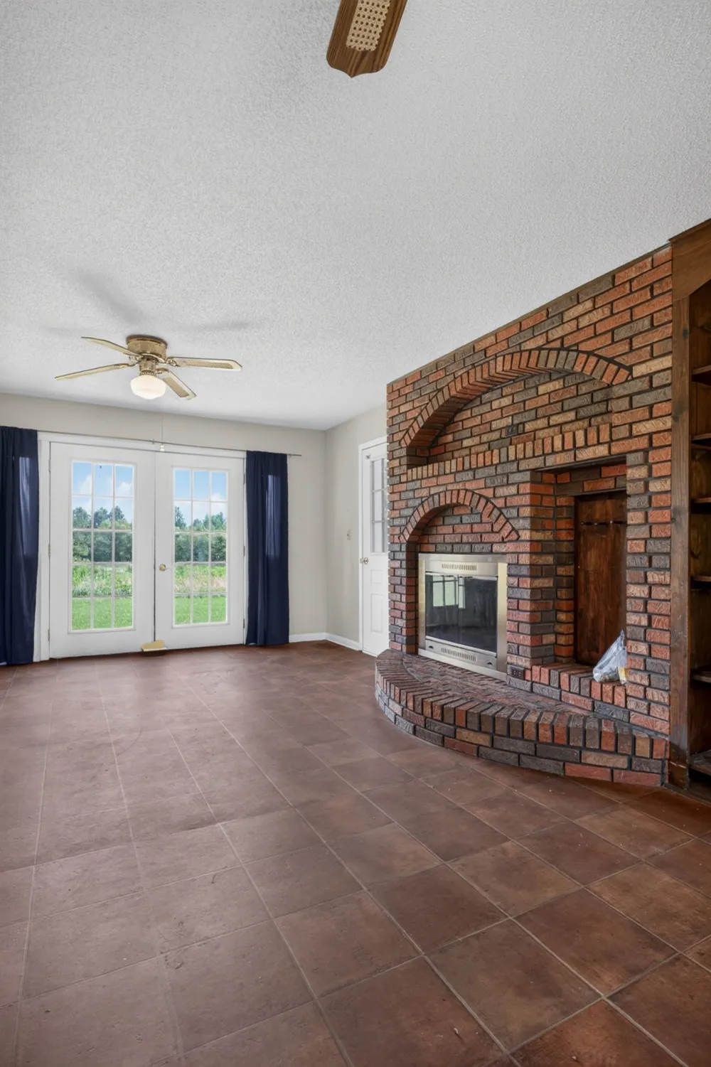 687 Dan Jones Rd McMinnville, TN 37110