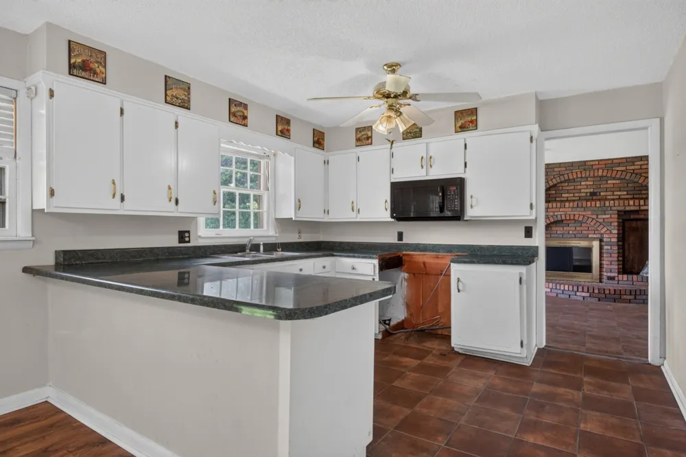 687 Dan Jones Rd McMinnville, TN 37110
