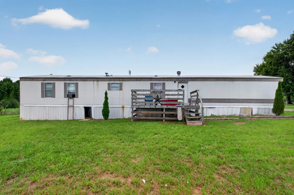 687 Dan Jones Rd McMinnville, TN 37110