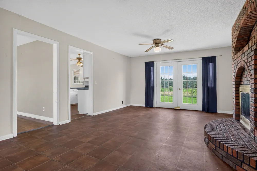 687 Dan Jones Rd McMinnville, TN 37110