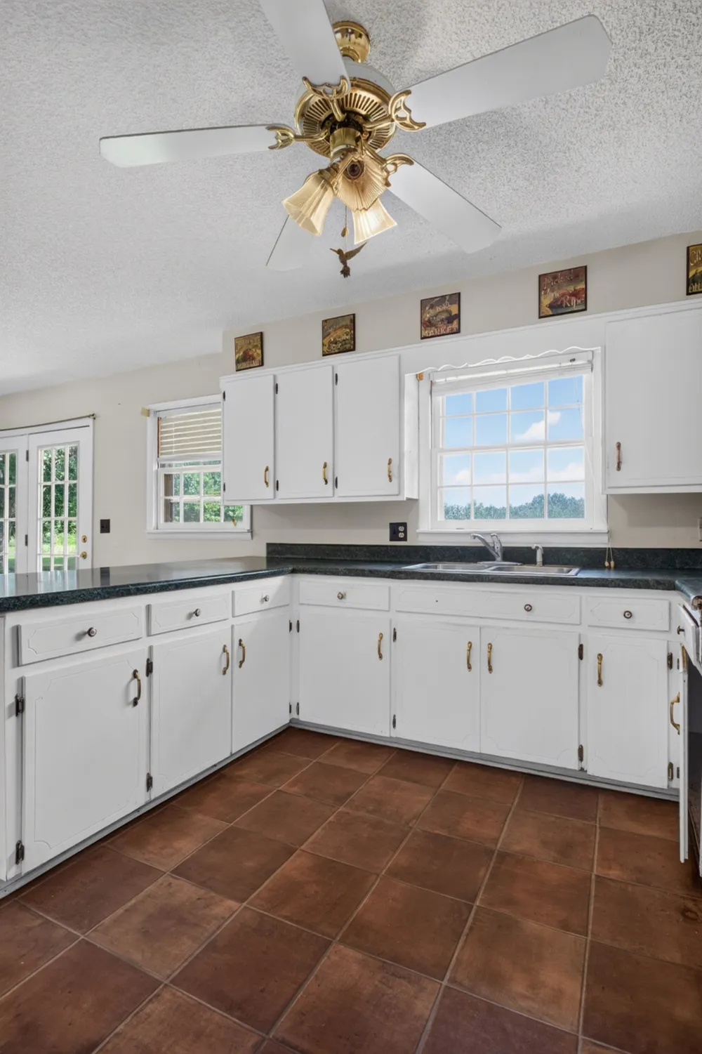687 Dan Jones Rd McMinnville, TN 37110