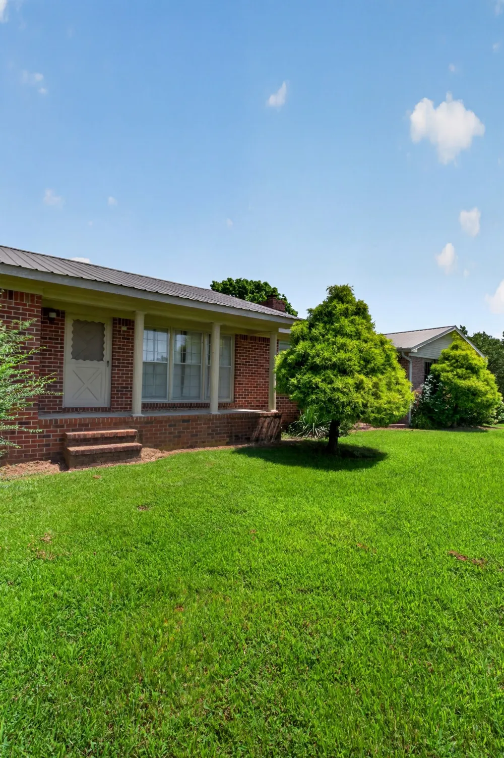 687 Dan Jones Rd McMinnville, TN 37110