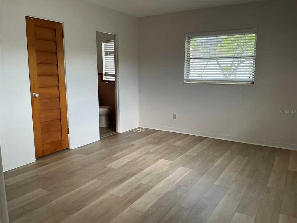 7360 111TH STREET Seminole, FL 33772