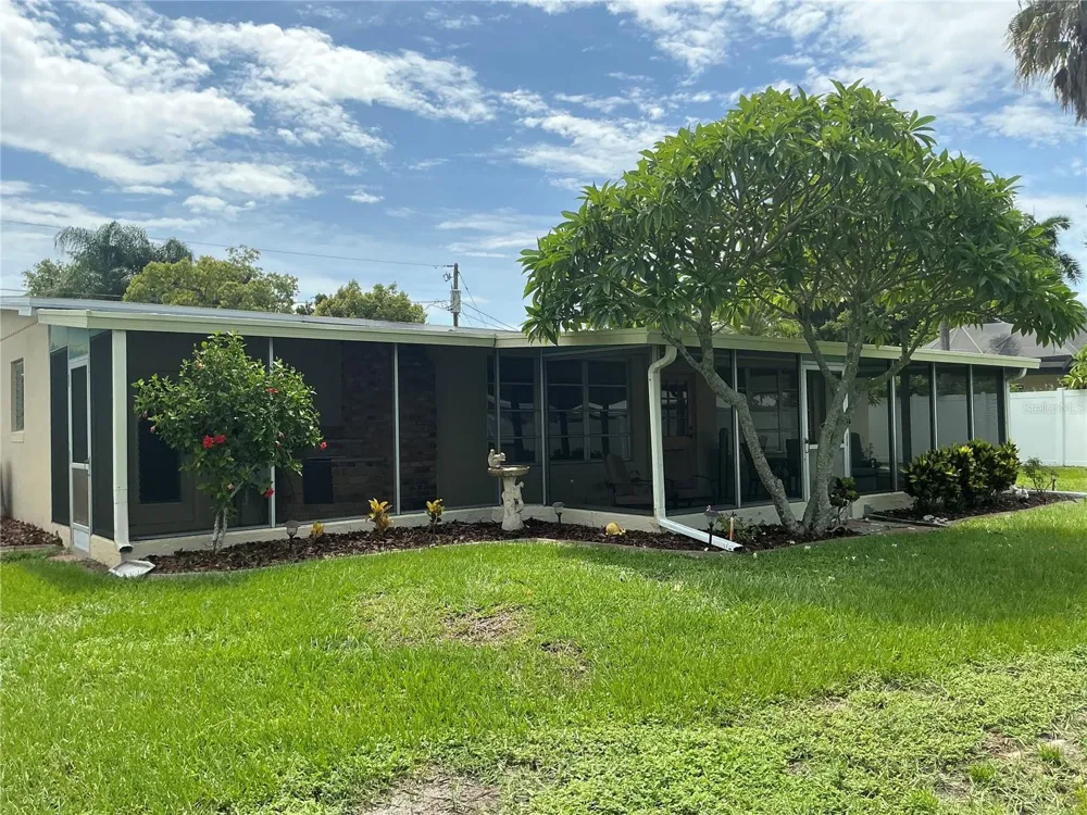 7360 111TH STREET Seminole, FL 33772