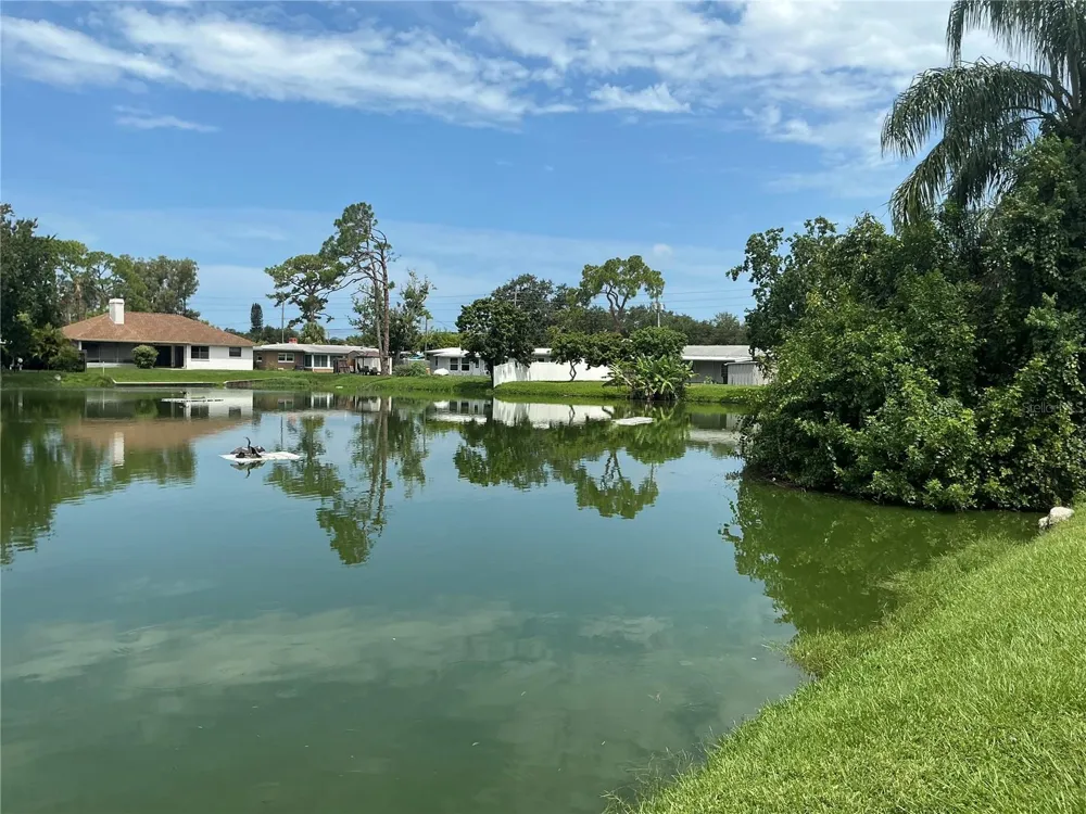 7360 111TH STREET Seminole, FL 33772