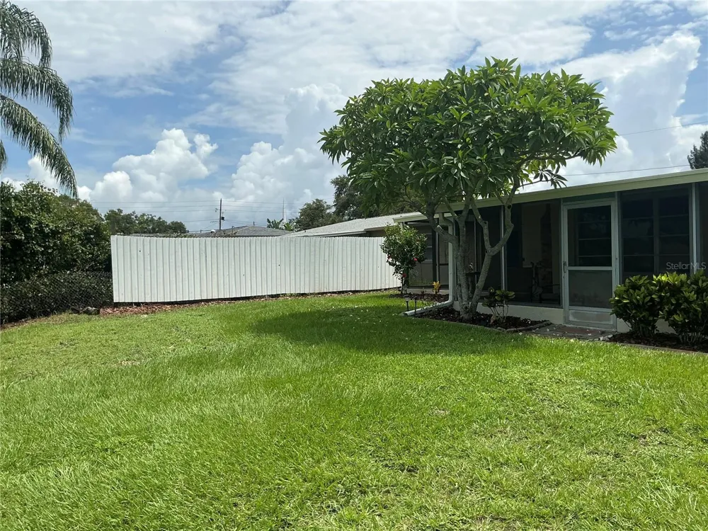 7360 111TH STREET Seminole, FL 33772