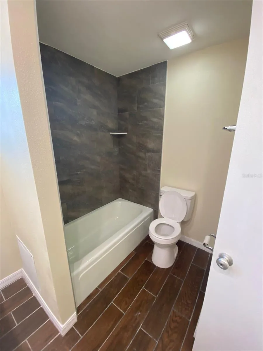 803 HASELTON STREET Eustis, FL 32726