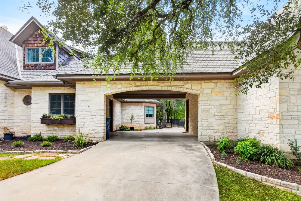 4404 Aledo Oaks Court Fort Worth, TX 76126