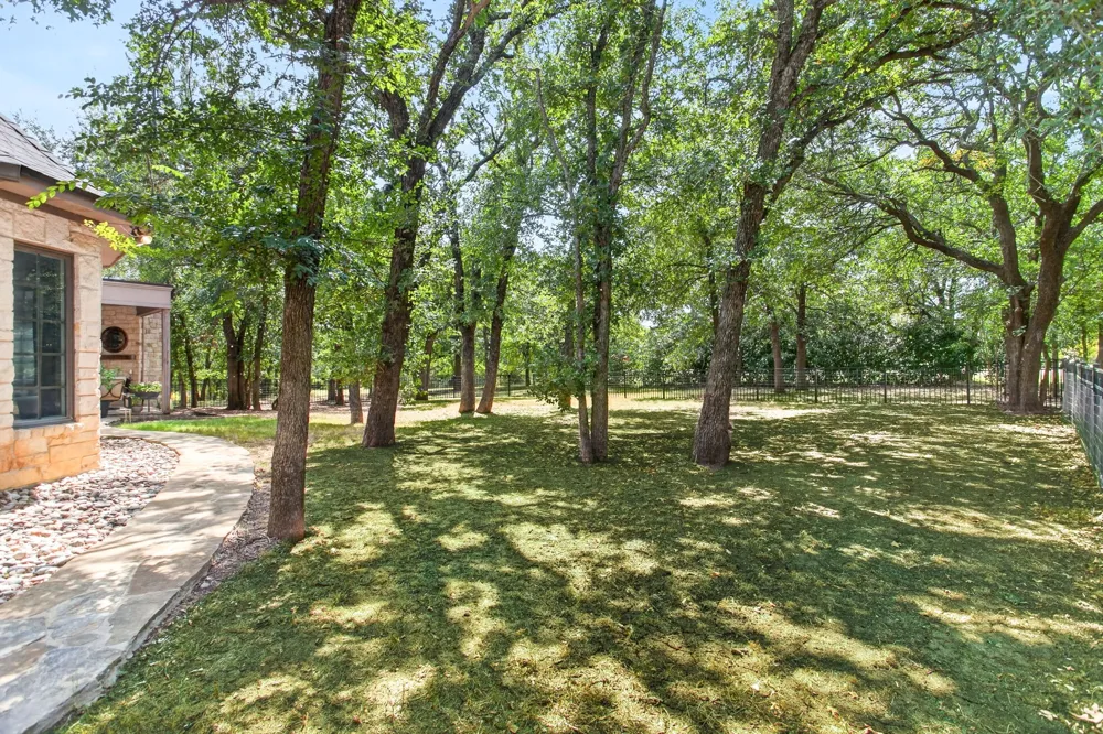 4404 Aledo Oaks Court Fort Worth, TX 76126