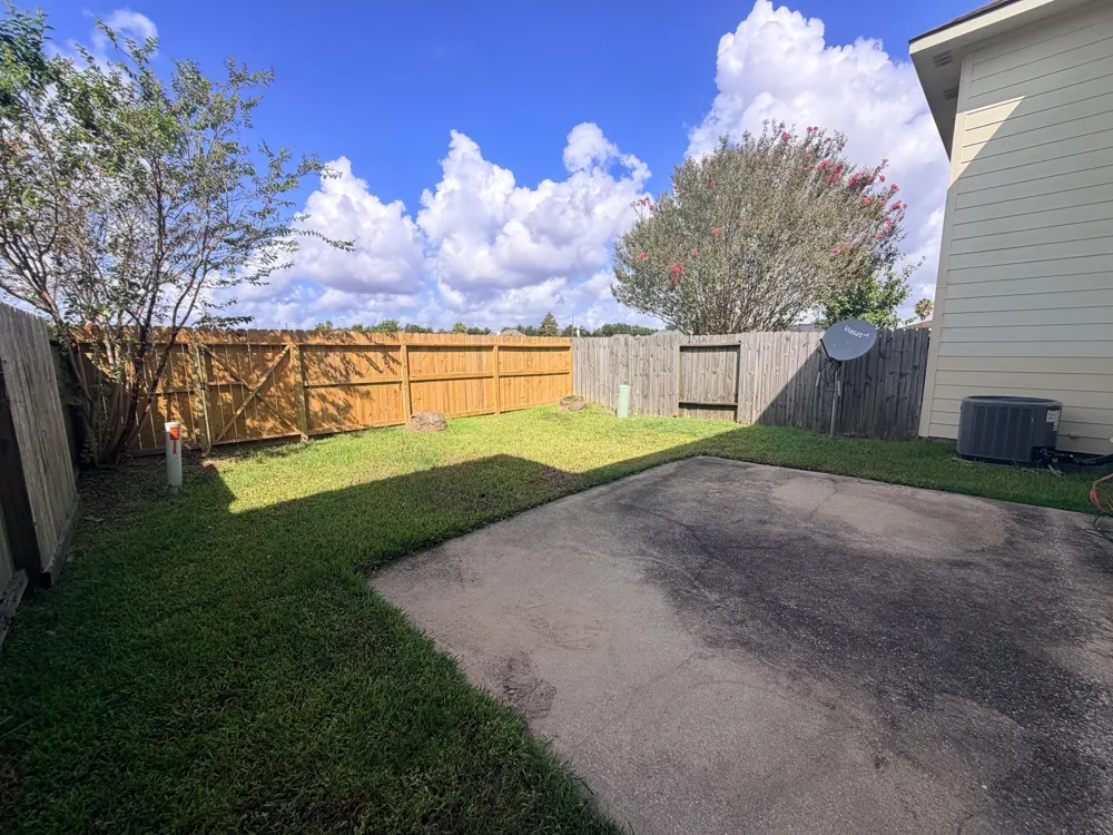 4422 Park Trail Lane Pasadena, TX 77505