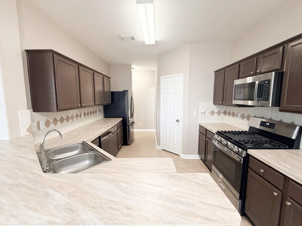 4422 Park Trail Lane Pasadena, TX 77505