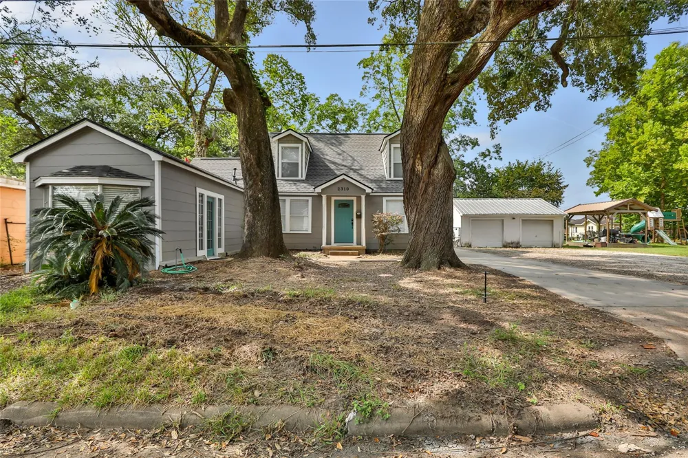 2310 Centennial Street Liberty, TX 77575
