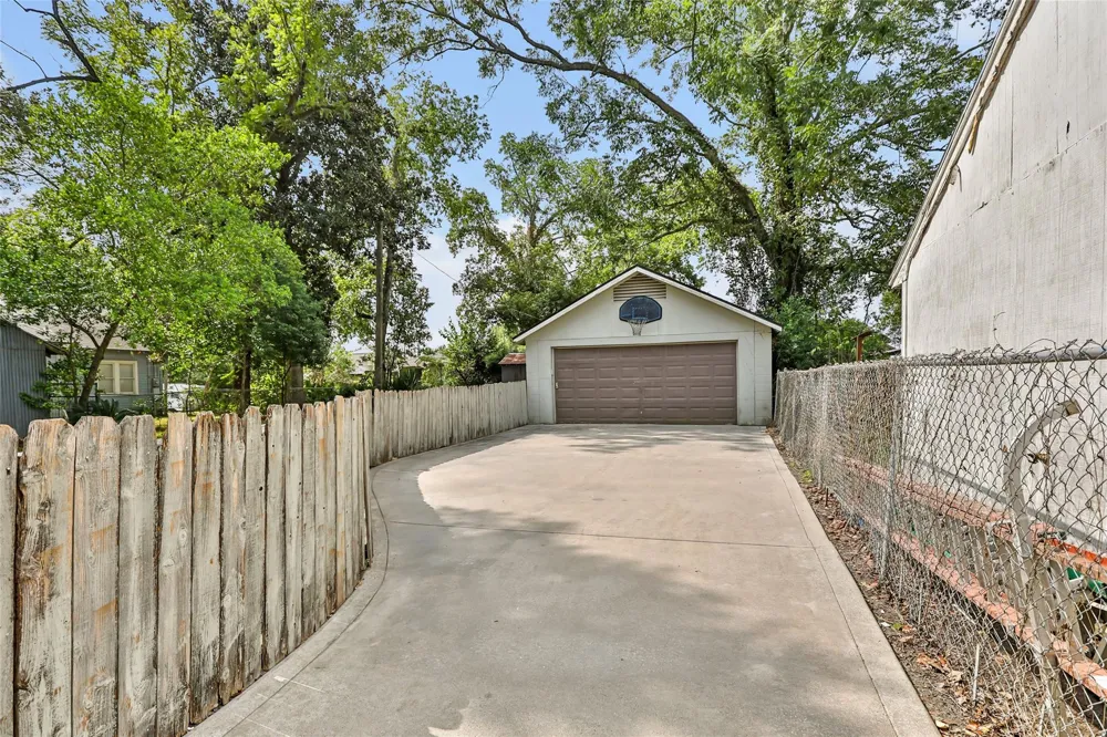 2310 Centennial Street Liberty, TX 77575