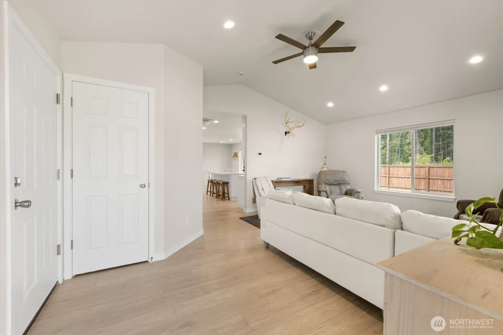 211 W Oak Street Yacolt, WA 98675