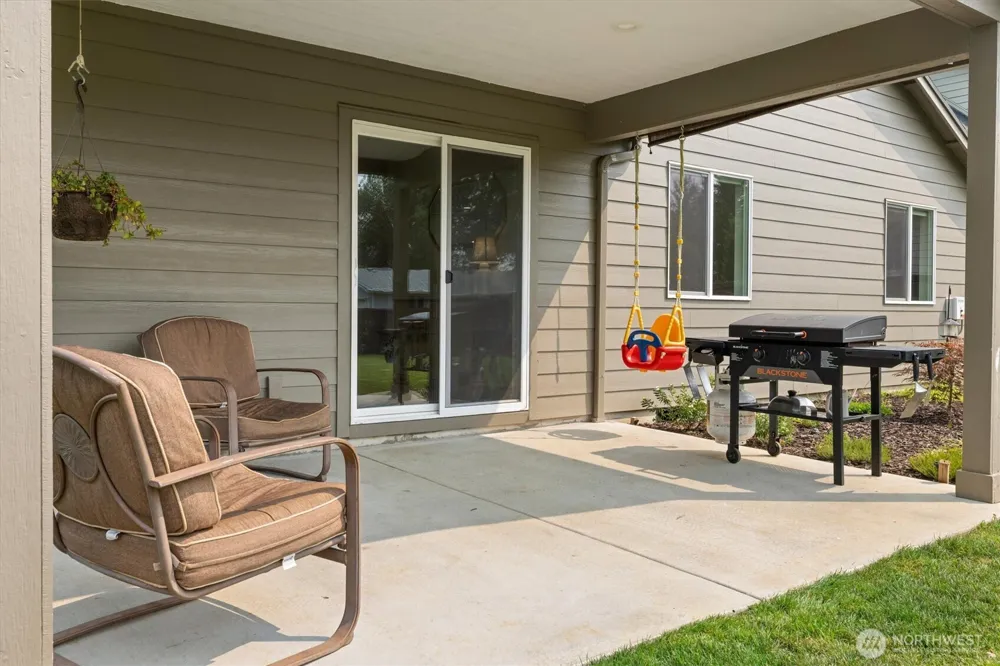 211 W Oak Street Yacolt, WA 98675