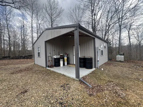 323 Graham Rd