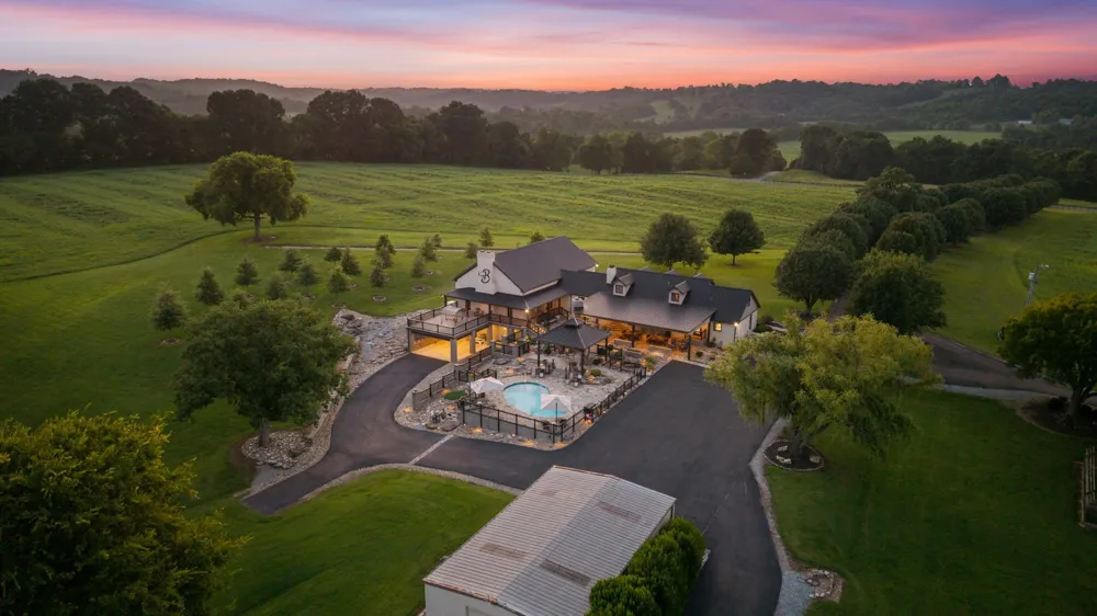 2942 Newman Rd Ardmore, TN 38449