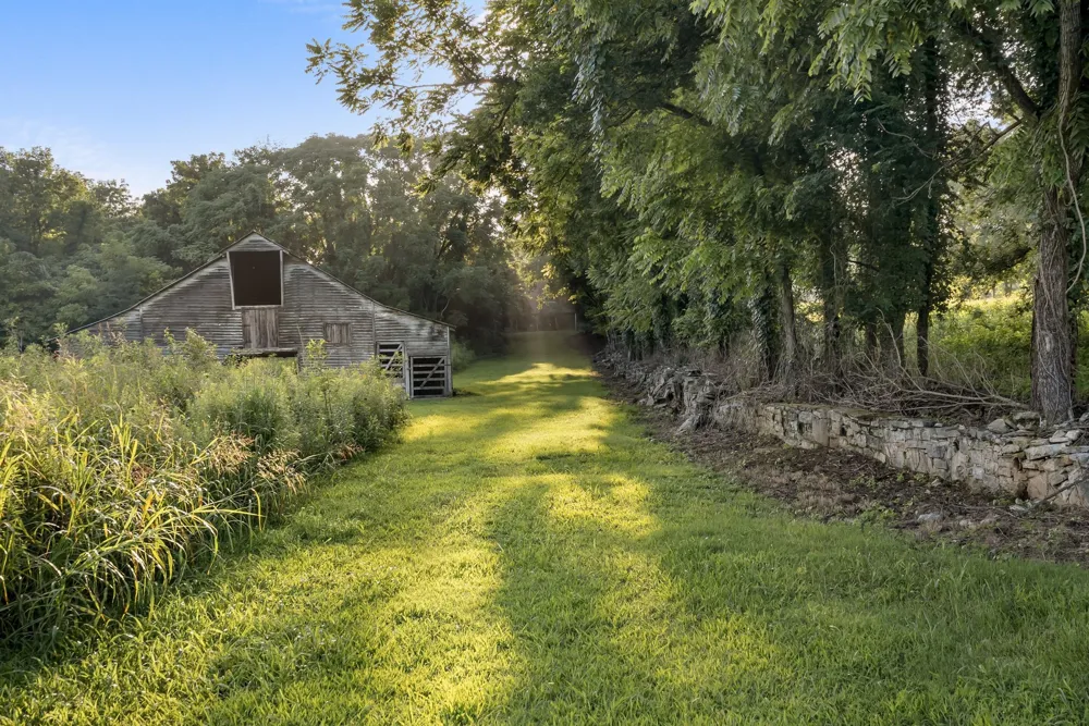 2942 Newman Rd Ardmore, TN 38449