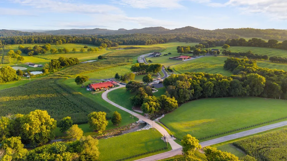2942 Newman Rd Ardmore, TN 38449