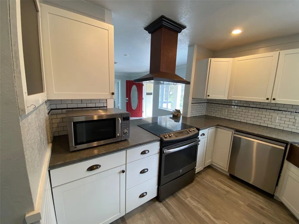 503 PRADO PLACE Lakeland, FL 33803