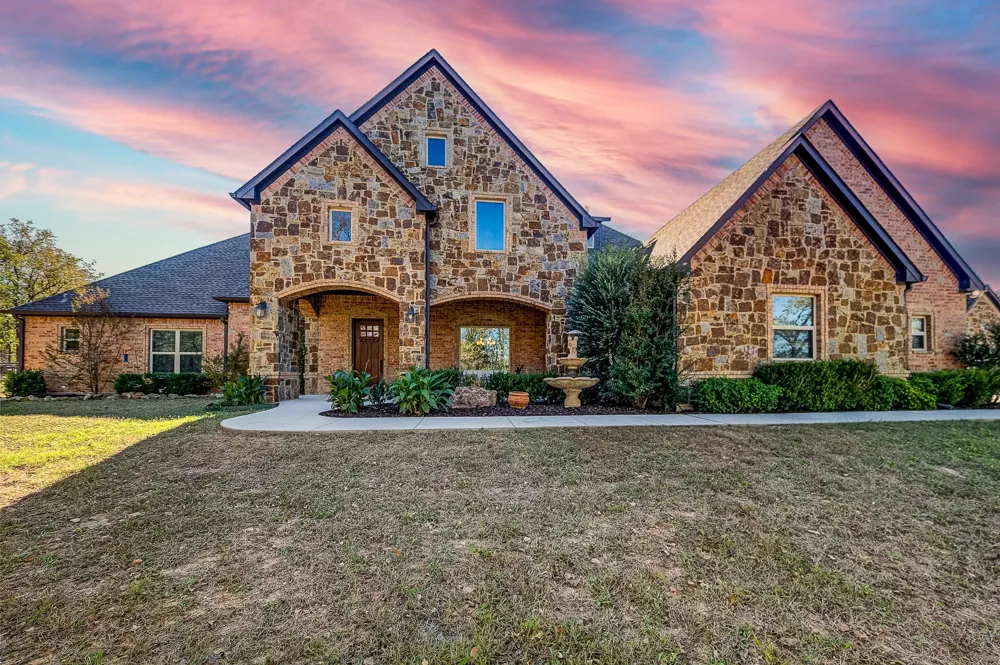 9199 Farm to Market 1810 Chico, TX 76431