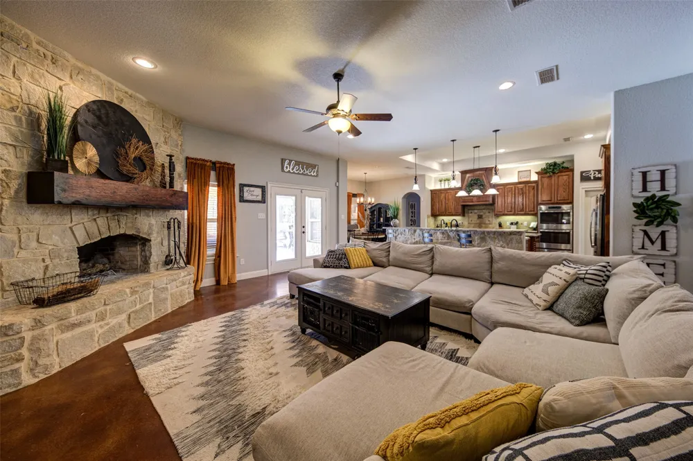 9199 Farm to Market 1810 Chico, TX 76431