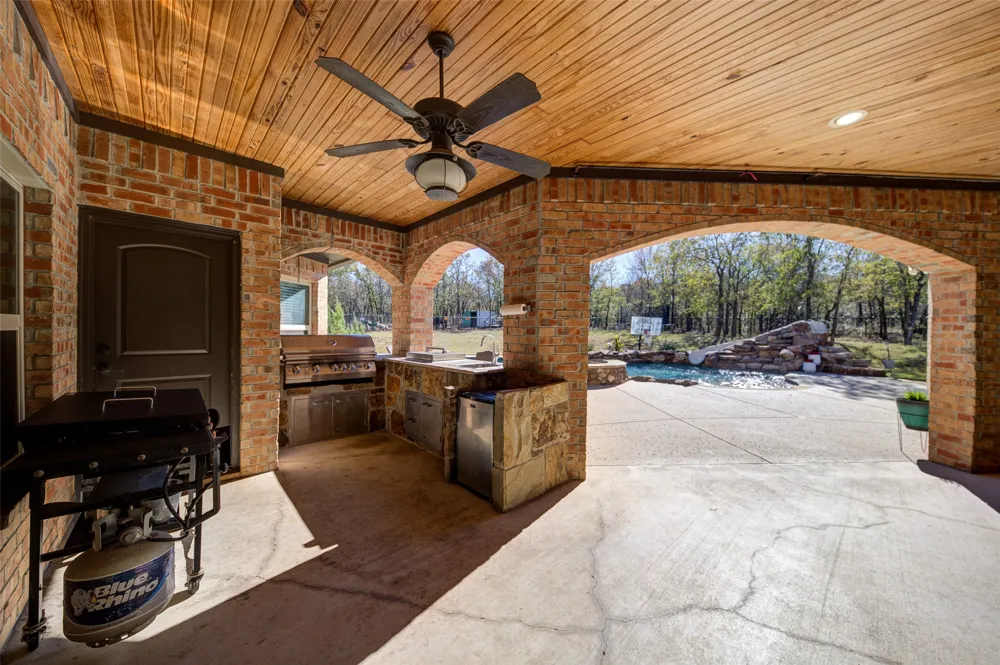 9199 Farm to Market 1810 Chico, TX 76431